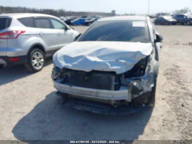 1G1PA5SH7F7259475 Chevrolet Cruze Ls Auto