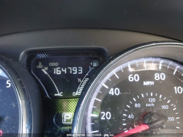 3N1CN7AP3HL827351 Nissan Versa 1.6 Sv
