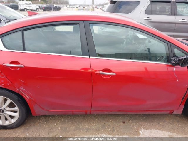 3KPFL4A7XHE053070 KIA FORTE S