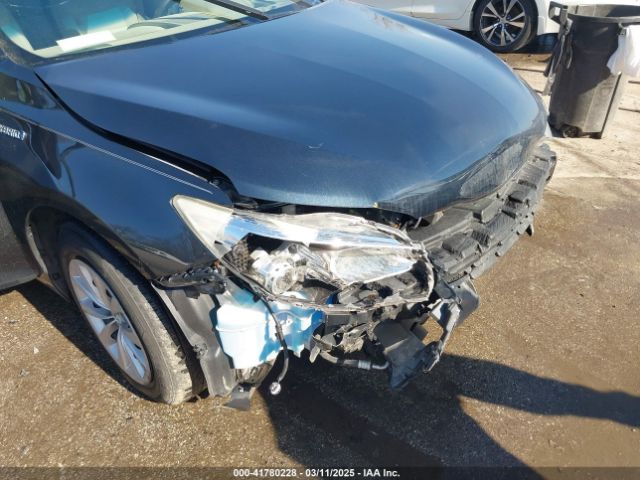 4T1BD1FK8FU172673 Toyota Camry Hybrid Le
