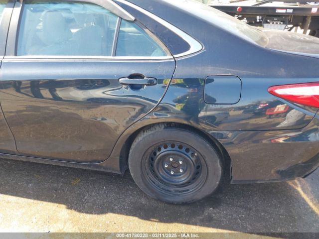 4T1BD1FK8FU172673 Toyota Camry Hybrid Le