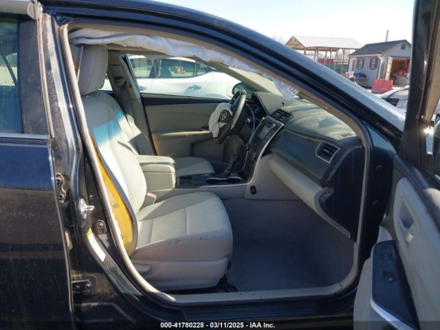 4T1BD1FK8FU172673 Toyota Camry Hybrid Le