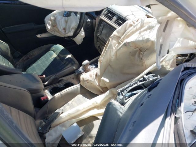 3VW4T7AJXHM352680 Volkswagen JETTA GLI