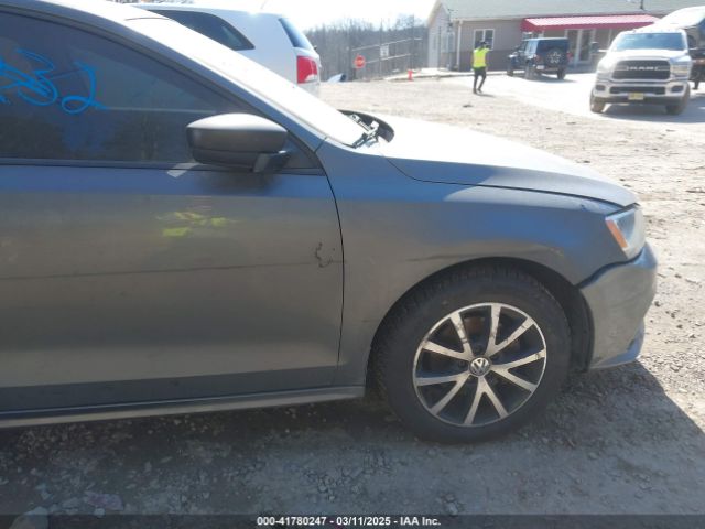 3VWD67AJ5GM396639 Volkswagen Jetta 1.4t Se