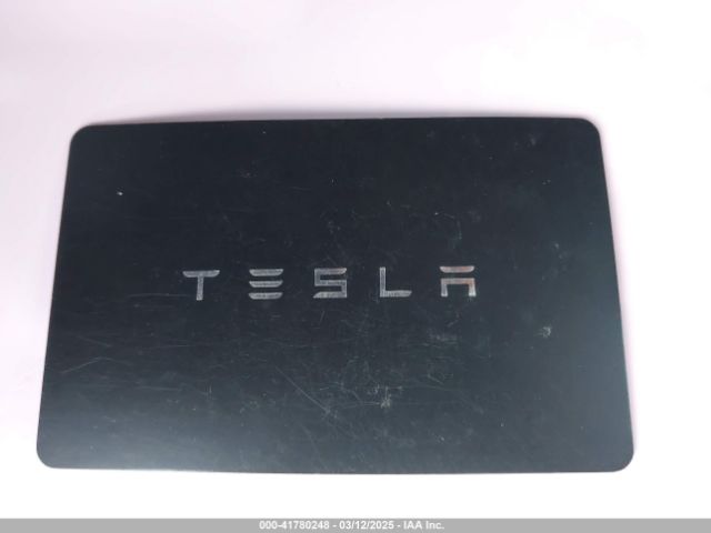 5YJYGDEE9LF009957 Tesla Model Y Long Range Dual Motor All-wheel Drive