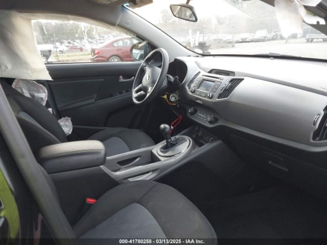 KNDPB3AC8G7809430 KIA Sportage Lx