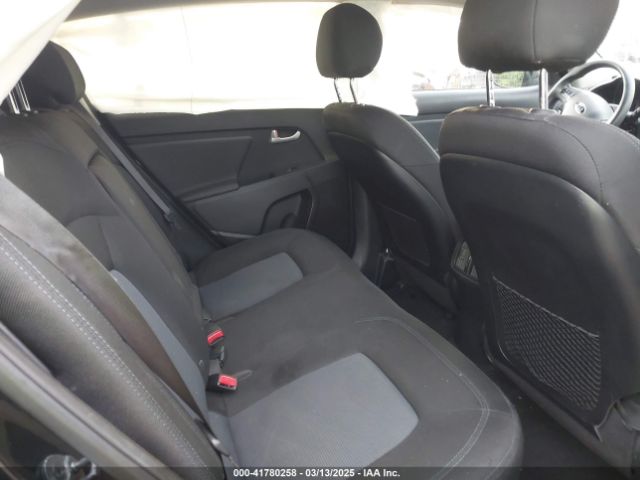 KNDPB3AC8G7809430 KIA Sportage Lx
