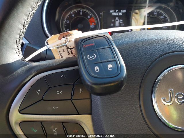 1C4PJMLB3KD472088 Jeep Cherokee Latitude Plus 4x4