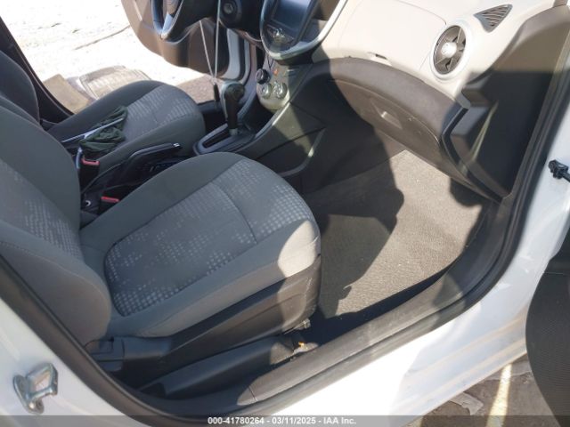 1G1JG6SH0H4172726 Chevrolet Sonic Lt Auto