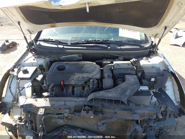 5NPE24AF0JH602718 Hyundai SONATA SE
