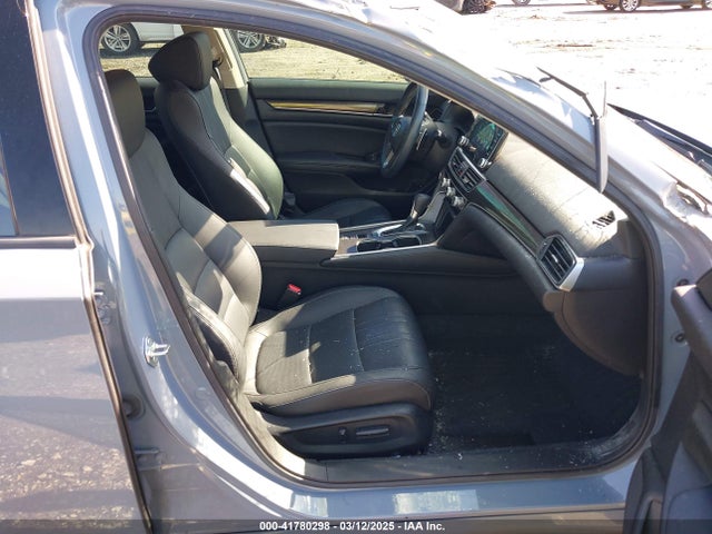 1HGCV1F43NA007655 Honda Accord Sport Special Edition