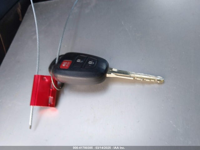 Toyota RAV4 LE 2016 2T3BFREV6GW423557 Image 11