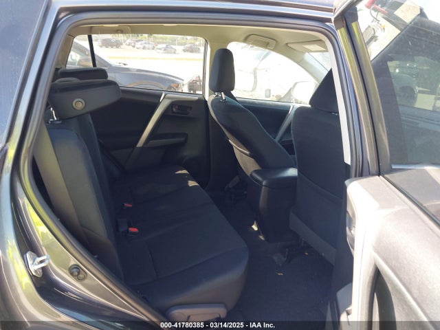 Toyota RAV4 LE 2016 2T3BFREV6GW423557 Image 8