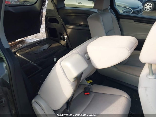 5FNRL6H27JB095795 Honda ODYSSEY LX