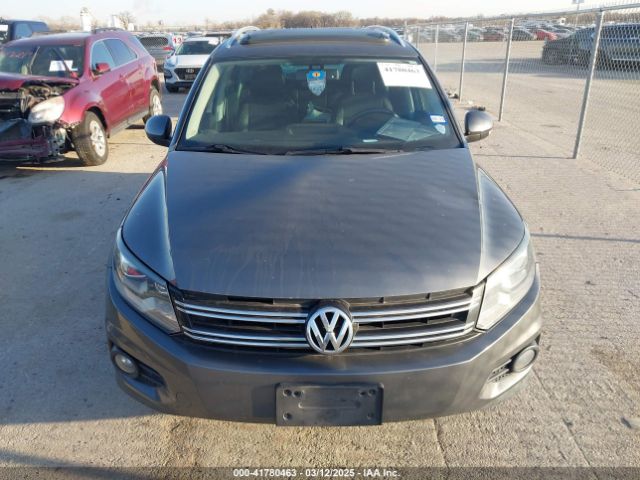 WVGAV7AXXGW552585 Volkswagen TIGUAN SE