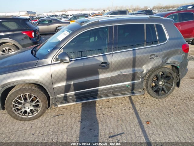 WVGAV7AXXGW552585 Volkswagen TIGUAN SE