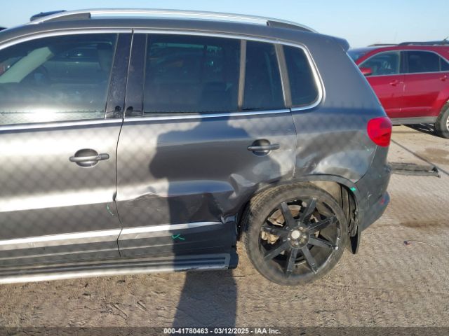 WVGAV7AXXGW552585 Volkswagen TIGUAN SE