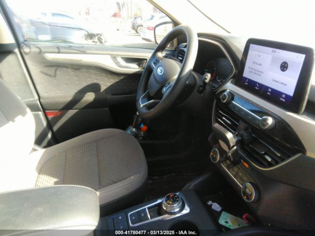 1FMCU9G63LUC14845 Ford ESCAPE SE