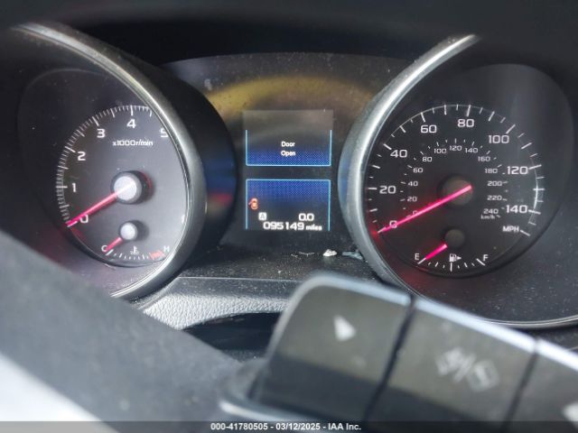 4S3BNAA67J3045388 Subaru Legacy 2.5i