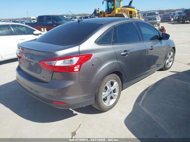 1FADP3F24EL117390 Ford FOCUS SE