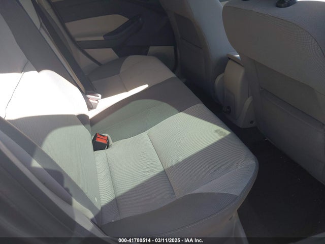1FADP3F24EL117390 Ford FOCUS SE