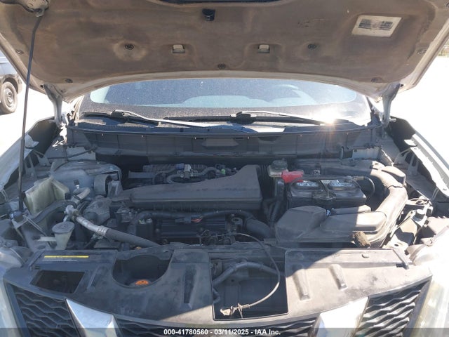 5N1AT2MT4EC816352 Nissan ROGUE SV