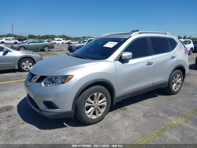 5N1AT2MT4EC816352 Nissan ROGUE SV