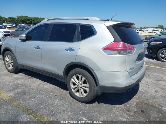 5N1AT2MT4EC816352 Nissan ROGUE SV