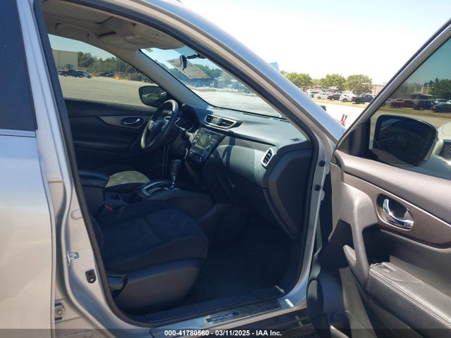 5N1AT2MT4EC816352 Nissan ROGUE SV