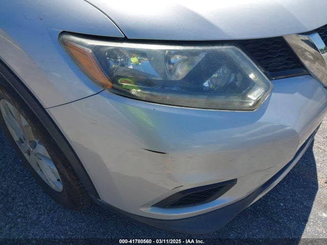 5N1AT2MT4EC816352 Nissan ROGUE SV