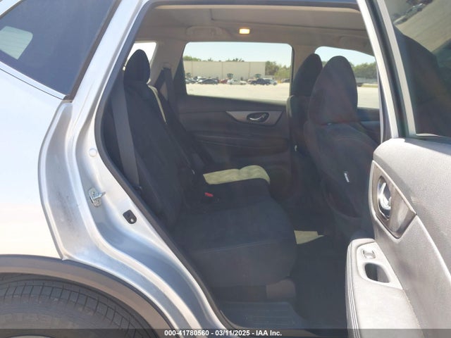 5N1AT2MT4EC816352 Nissan ROGUE SV