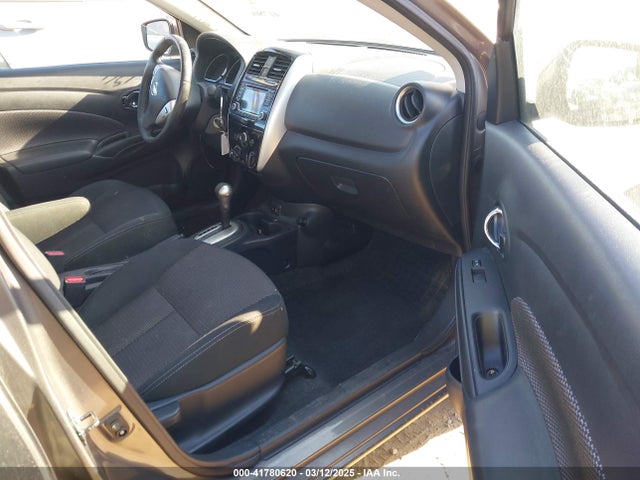 3N1CN7APXHL810997 Nissan Versa 1.6 Sv