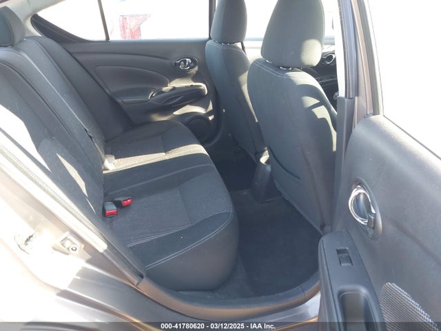 3N1CN7APXHL810997 Nissan Versa 1.6 Sv