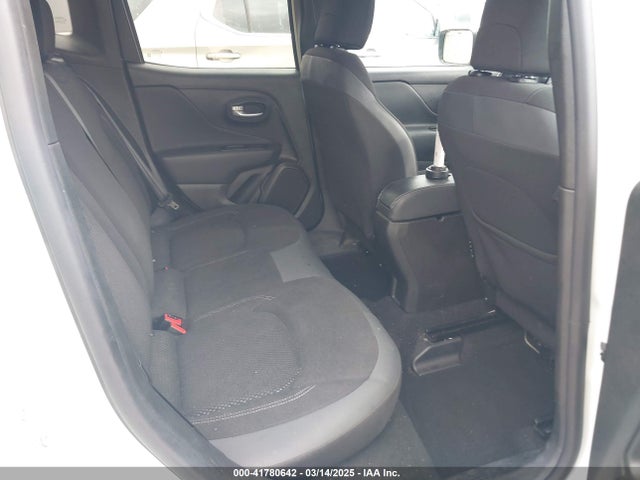 ZACNJDE15PPP17183 Jeep Renegade Altitude 4x4