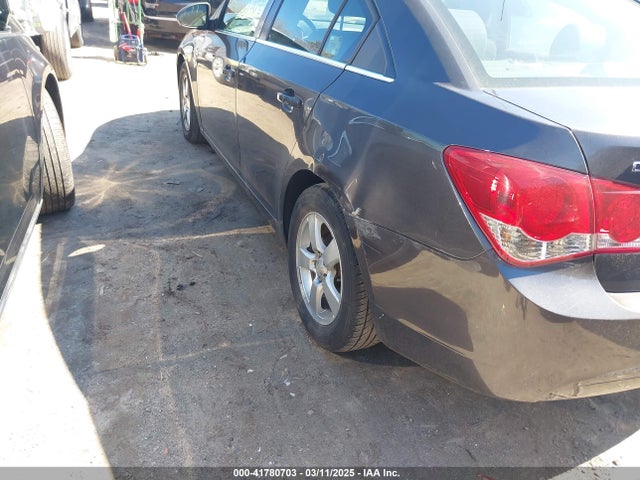 1G1PC5SB9E7435365 Chevrolet Cruze 1lt Auto