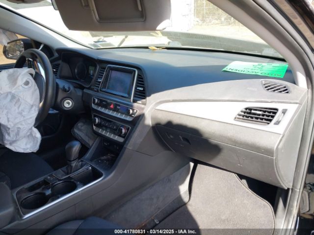 5NPE24AF9JH704843 Hyundai SONATA SE