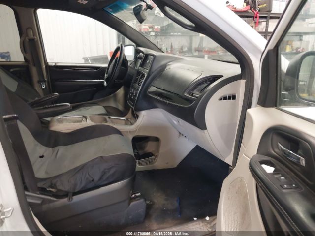 2C4RDGCG5HR693680 Dodge Grand Caravan Sxt