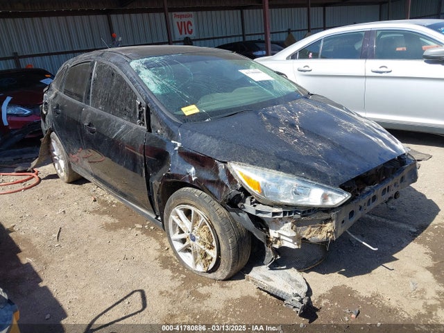 1FADP3F28JL325086 Ford FOCUS SE