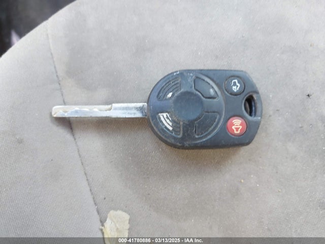1FADP3F28JL325086 Ford FOCUS SE