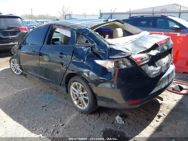1FADP3F28JL325086 Ford FOCUS SE