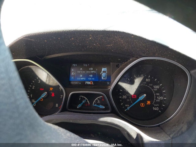 1FADP3F28JL325086 Ford FOCUS SE