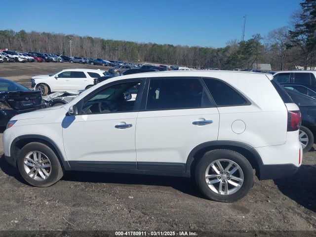 KIA SORENTO LX 2015 5XYKT3A65FG597900 Image 14