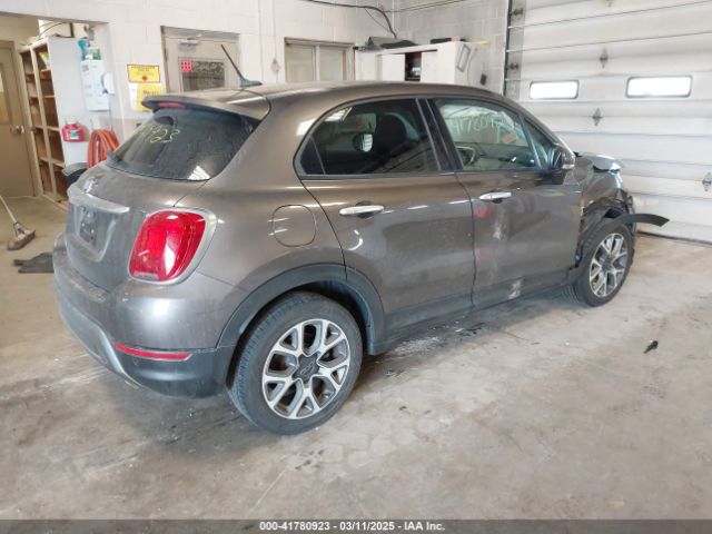 ZFBCFXCT0GP329255 Fiat 500x Trekking