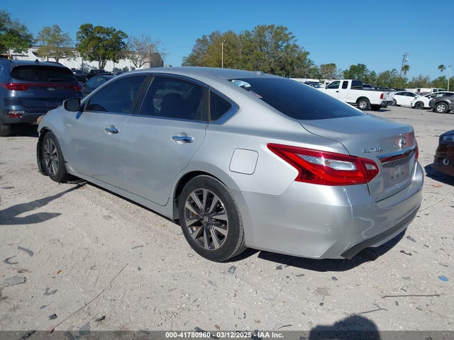 1N4AL3APXHC225213 Nissan Altima 2.5 Sl