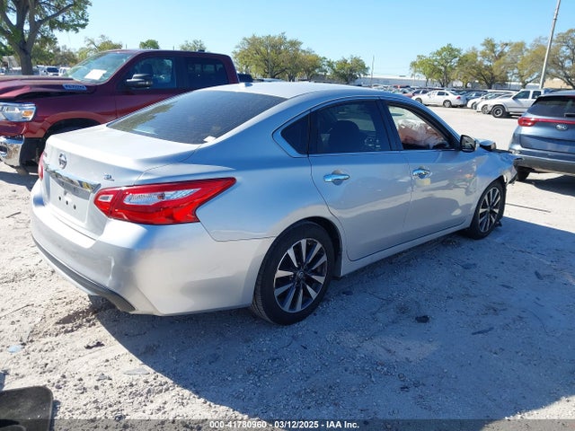 1N4AL3APXHC225213 Nissan Altima 2.5 Sl