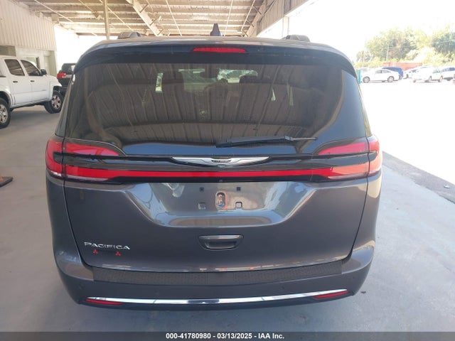 Chrysler Pacifica Touring L 2022 2C4RC1BG2NR111919 Image 16