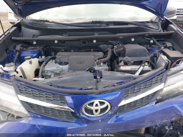 2T3BFREV2FW277169 Toyota RAV4 LE