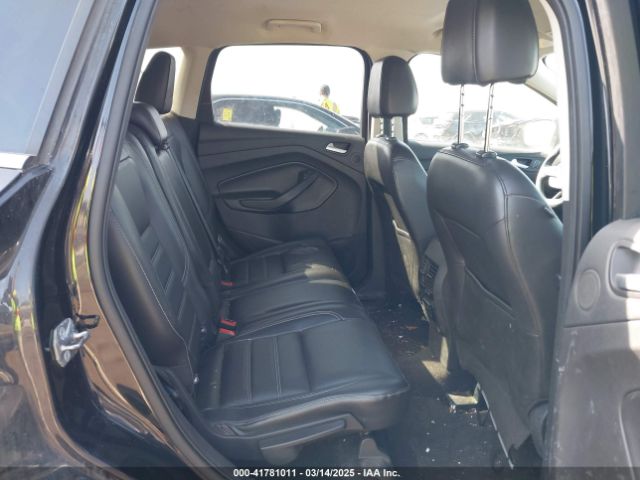 1FMCU9GD4HUD90471 Ford ESCAPE SE