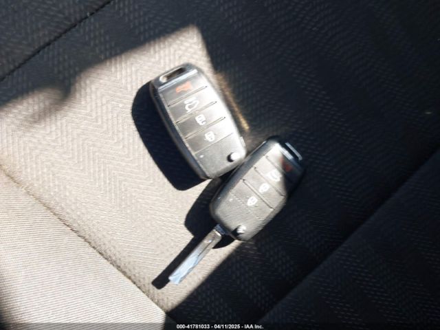 KNDPMCAC3K7620154 KIA Sportage Lx