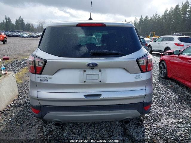 1FMCU0GD7HUC10055 Ford ESCAPE SE